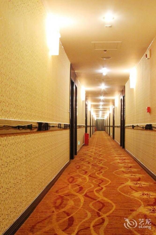 Chengdu Ronghome Hotel Eksteriør bilde