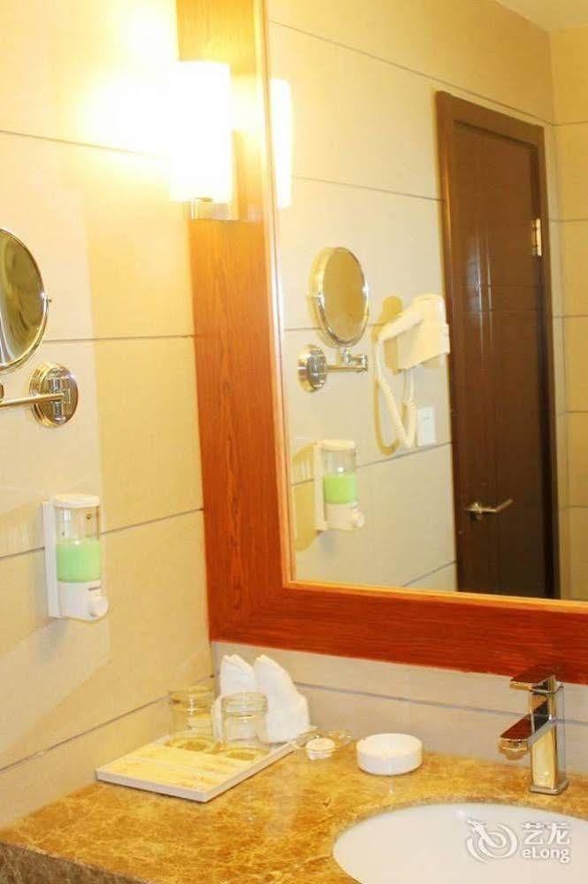 Chengdu Ronghome Hotel Eksteriør bilde